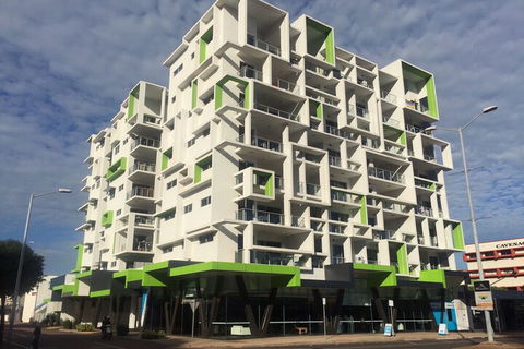 Darwin City Chic Apartment At The KUBE - Accommodation Kalgoorlie 1