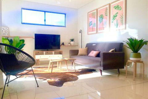 Darwin City Chic Apartment At The KUBE - Accommodation Kalgoorlie 0