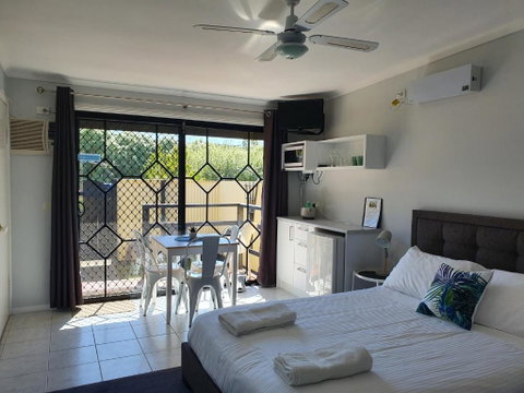 Chateau Bass - Accommodation Kalgoorlie 5