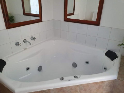Chateau Bass - Accommodation Kalgoorlie 3