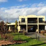 Chateau Bass - Accommodation Kalgoorlie 0
