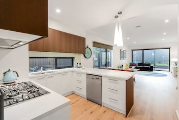 Boutique Stays - Caulfield Central - Accommodation Kalgoorlie 2