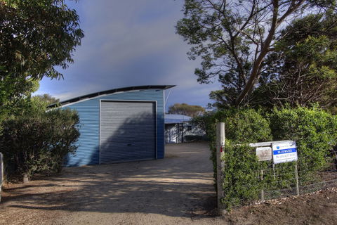 Bluewater - Accommodation Kalgoorlie 0