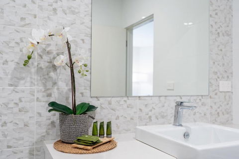 CENTRAL NO 5 LUXURY APARTMENT - Accommodation Kalgoorlie 4