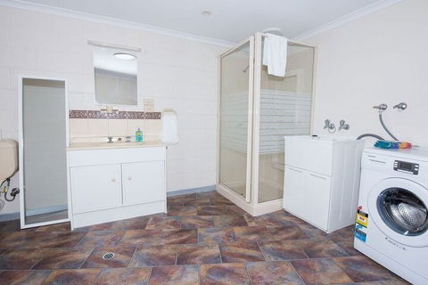 Astro Place - Accommodation Kalgoorlie 4
