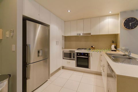 A Deluxe Swim Up Drift Apartments South - Accommodation Kalgoorlie 3