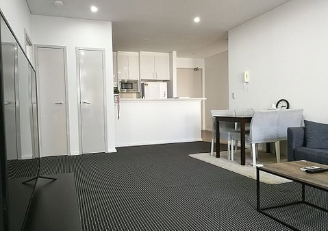 Stylish Waterfront Apt In Rhodes - Accommodation Kalgoorlie 3