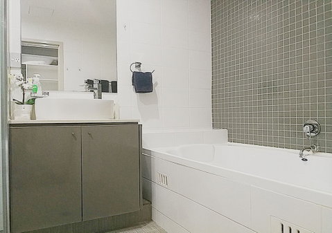 Stylish Waterfront Apt In Rhodes - Accommodation Kalgoorlie 5