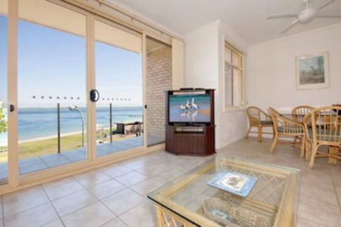 2 Bedroom Apartment Little Hut Unit 3 20 Kurrawa Close - Accommodation Kalgoorlie 0