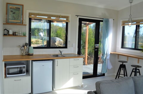 Flotsam Studio Accommodation - Accommodation Kalgoorlie 6