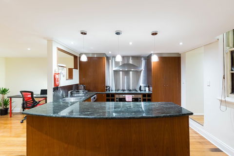 HELENA, 2BDR Fitzroy House - Accommodation Kalgoorlie 5