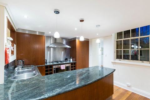 HELENA, 2BDR Fitzroy House - Accommodation Kalgoorlie 6