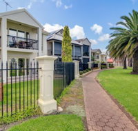 Port Adelaide Harbourside Home - Accommodation Kalgoorlie