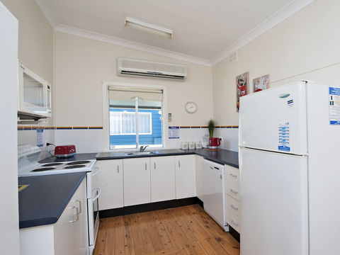 Fingal Beach Shack - Accommodation Kalgoorlie 3