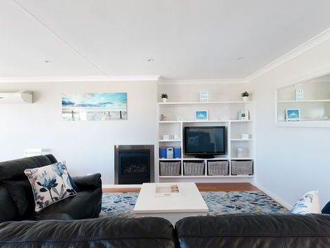 Bamboo Bay At Fingal Bay - Accommodation Kalgoorlie 4