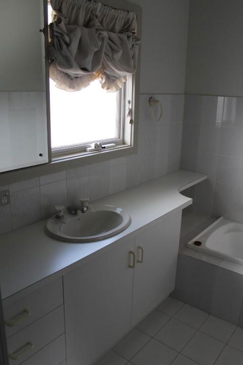 Relax At The Marina - Accommodation Kalgoorlie 6