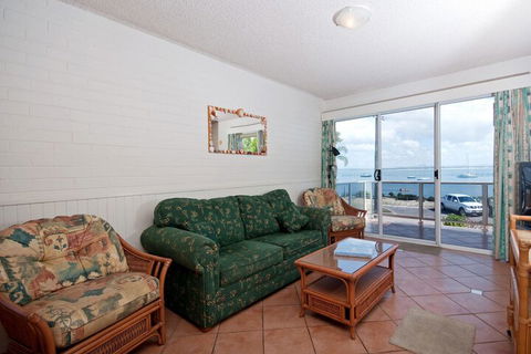 Shoal Bay Road Castaways Unit 04 17 - Accommodation Kalgoorlie 2