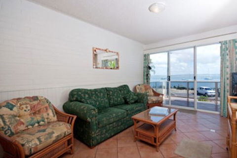 Shoal Bay Road Castaways Unit 04 17 - Accommodation Kalgoorlie 0