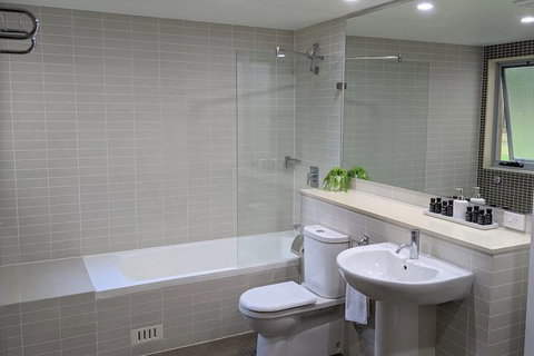 Jewel In The Crowne - Accommodation Kalgoorlie 6