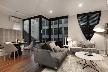 StayCentral On Little Collins - Accommodation Kalgoorlie 1