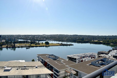 Designer Waterfront Home SH1206 - Accommodation Kalgoorlie 1