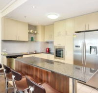 Beachfront Resort 2 Bedroom High Floor - Accommodation Kalgoorlie