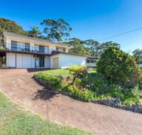 Lentara St 12 - Fingal Bay - Accommodation Kalgoorlie