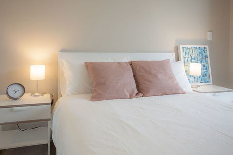 Maison Home - Marinas Apartments - Accommodation Kalgoorlie 6
