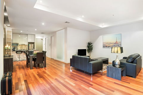 Sanctuary Apartments - Collins St CBD - Accommodation Kalgoorlie 1