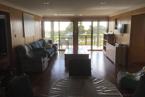 DRIFTWOOD - Accommodation Kalgoorlie 4