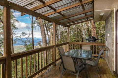 The Chalet - Accommodation Kalgoorlie 0