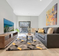 New Luxury Manhattan style in heart of CBD - Accommodation Kalgoorlie