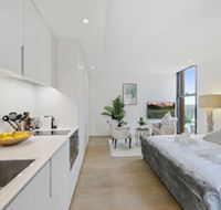Luxury Home Hidden in the Urban Oasis - Accommodation Kalgoorlie