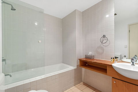 Resort Style 2 Bdrm In Homebush With Bay View - Accommodation Kalgoorlie 6