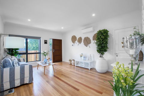 AUJOY 3 Bed Townhouse Burwood 1 - Accommodation Kalgoorlie 0