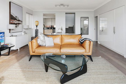 Darling Harbour Penthouse Views & Hot Tub - Accommodation Kalgoorlie 5