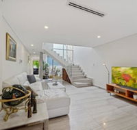 Luxurious New House Hidden Near Central CBD - Accommodation Kalgoorlie