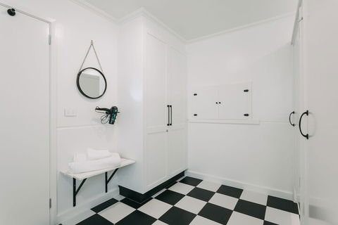 Deco Beach Luxury Apartments - Accommodation Kalgoorlie 4
