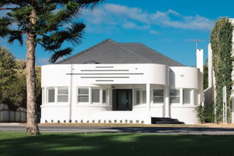 Deco Beach Luxury Apartments - Accommodation Kalgoorlie 0