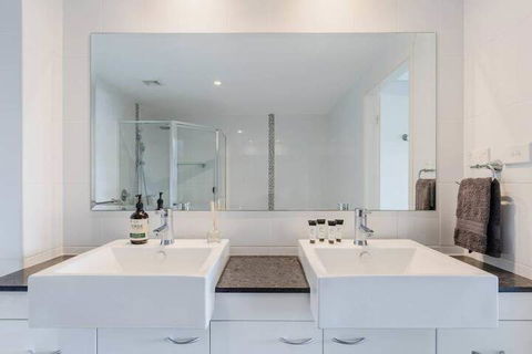 SOLARIS At Fingal Bay - Accommodation Kalgoorlie 6