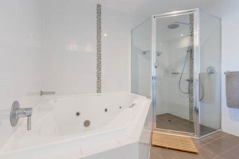 SOLARIS At Fingal Bay - Accommodation Kalgoorlie 5