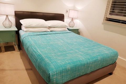 Darling Harbour Modern 2 Bedroom Terrace - Accommodation Kalgoorlie 3