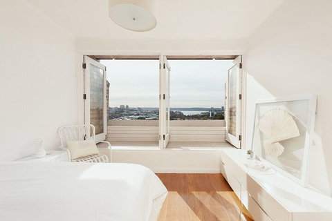 Stunning Sydney Harbour Views - Accommodation Kalgoorlie 3