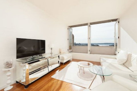 Stunning Sydney Harbour Views - Accommodation Kalgoorlie 0