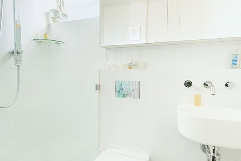 Stunning Sydney Harbour Views - Accommodation Kalgoorlie 2