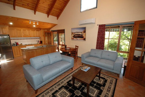 Garden Cottage Beechworth - Accommodation Kalgoorlie 4