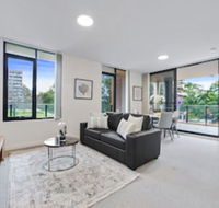 HomeHotel Walking Distance to Train  Westfield - Accommodation Kalgoorlie