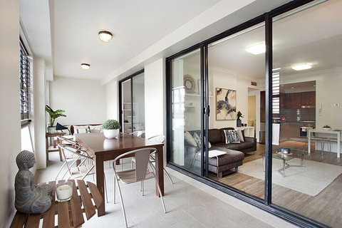 Urban Rest The Elizabeth 1 Bed - Accommodation Kalgoorlie 0