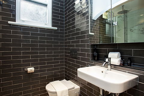 Urban Rest The Miller - Accommodation Kalgoorlie 4