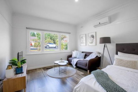 88 Peaceful Blackburn House - Accommodation Kalgoorlie 0